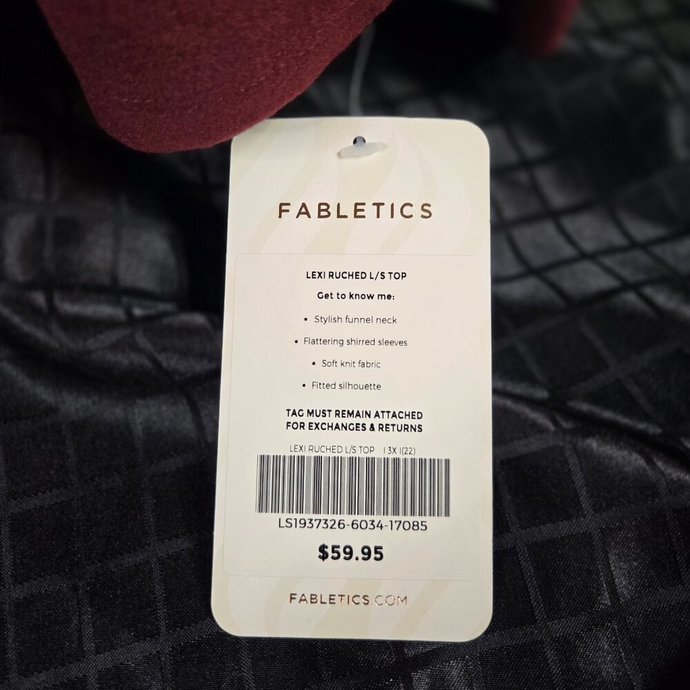 Fabletics Lexi Ruched Long Sleeve Top - Picture 6 of 6